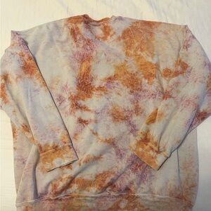 URBAN OUTFITTERS SWEATSHIRT